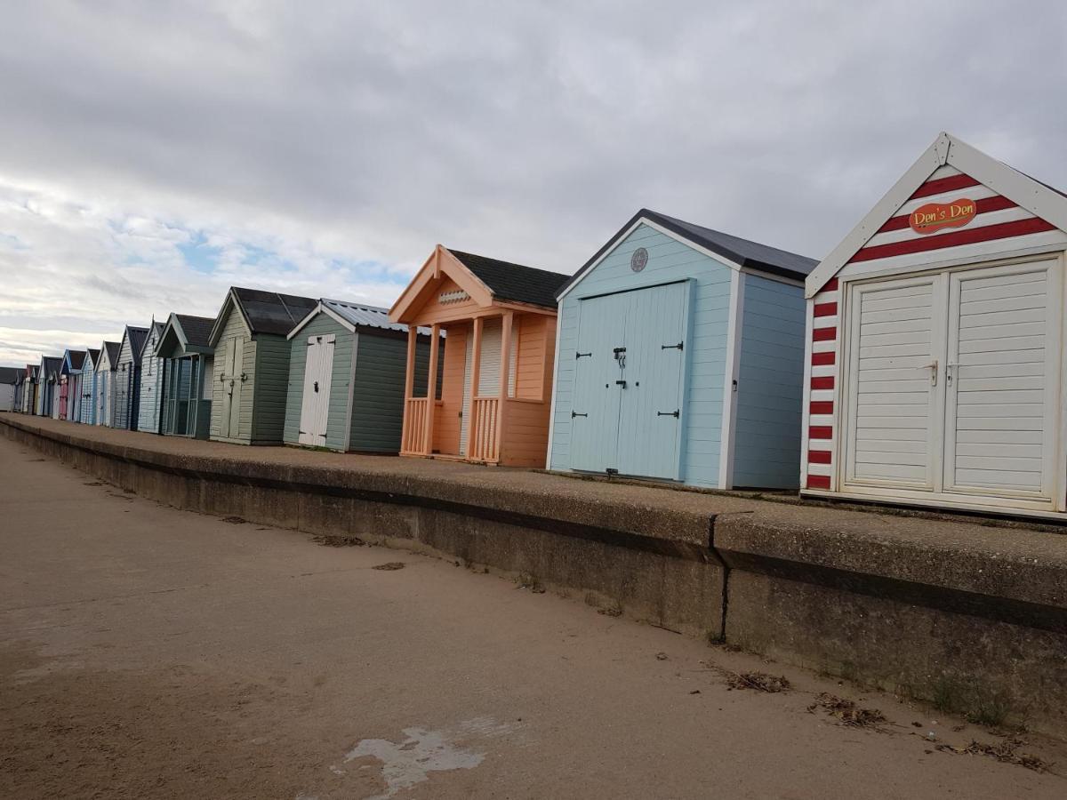 Mablethorpe Beach Caravan Humberston Exterior photo